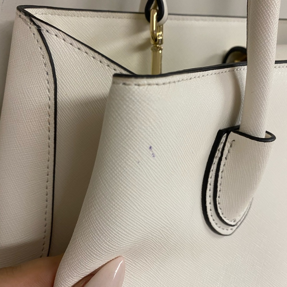 Crown & Ivy Clasp Shoulder Bag - Picture 2 of 8